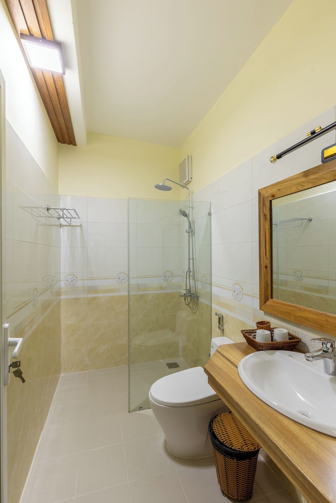 Mango Beach Resort 49/50