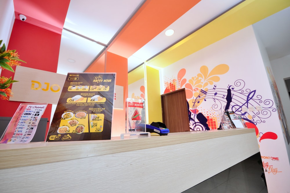 Djo Front One Inn Bengkulu 6/34