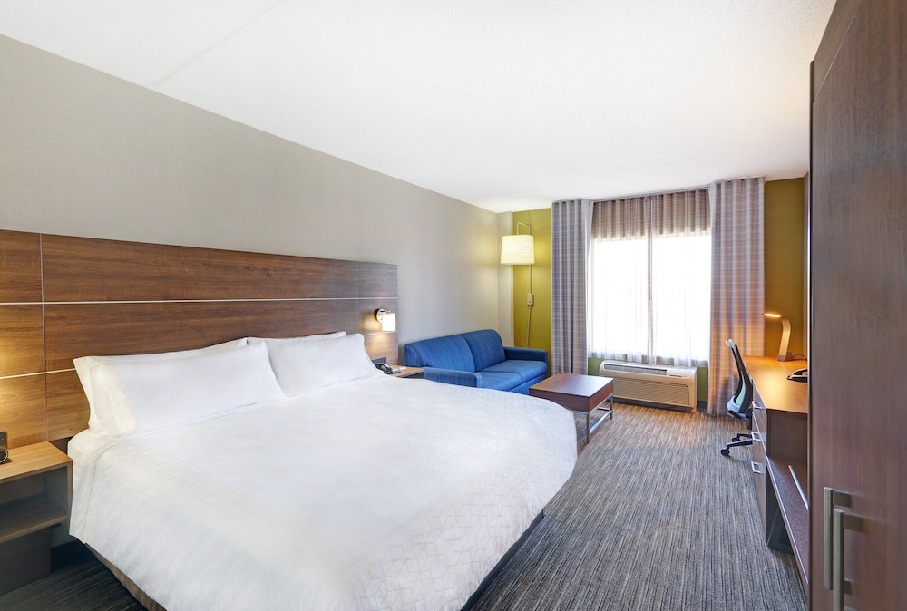 Holiday Inn Express Hotel Suites Woodstock South 24/67