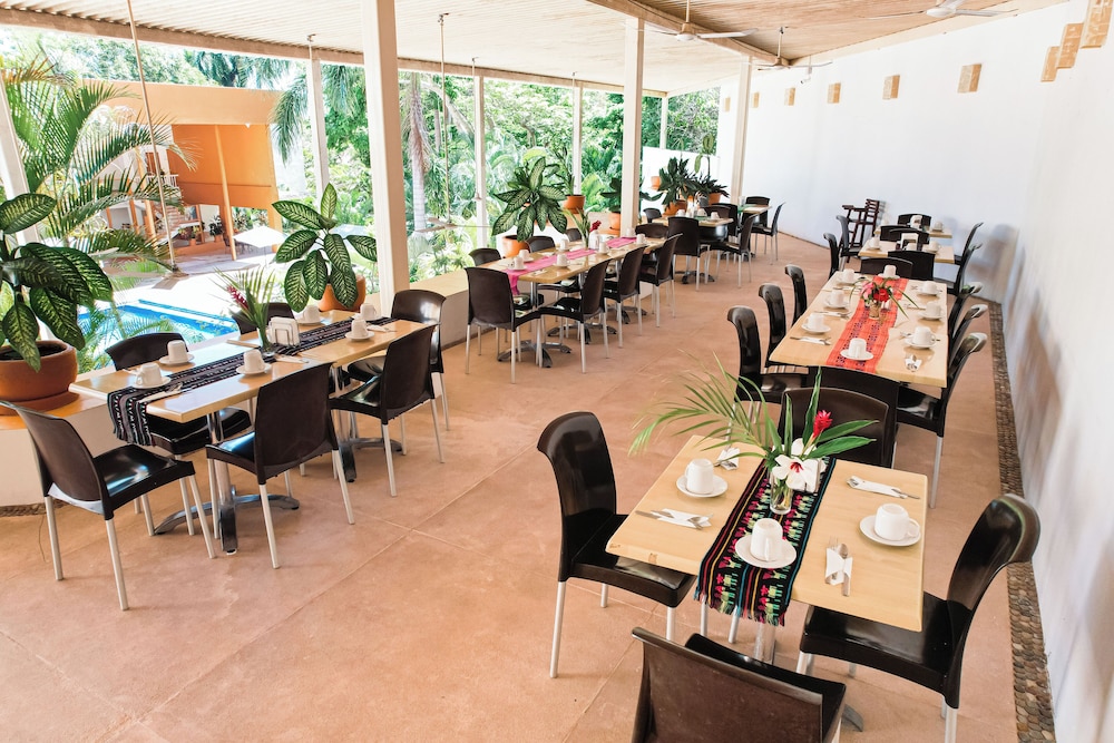 Hotel Ixzi Plus 50/63