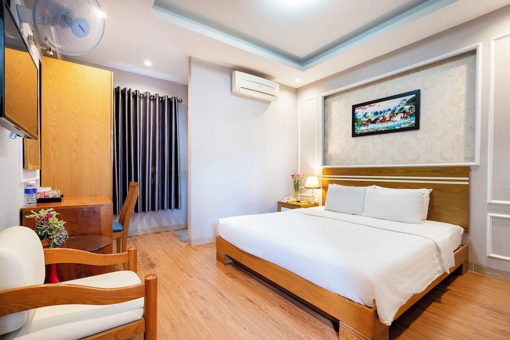 Lucky Star Hotel 266 De Tham 21/38