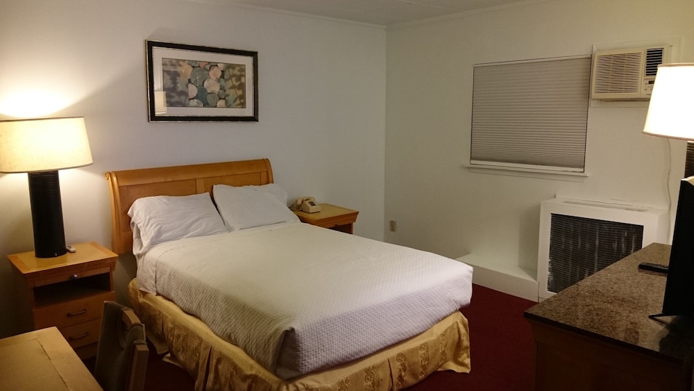 Greenview Inn Riverhead 14/68