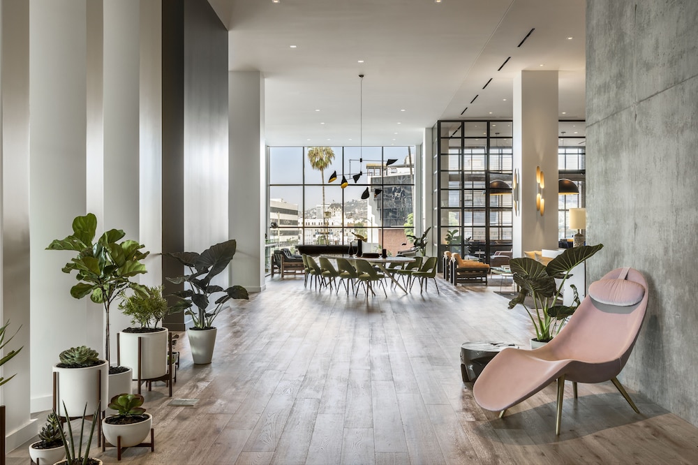 KIMPTON EVERLY HOTEL 7/80