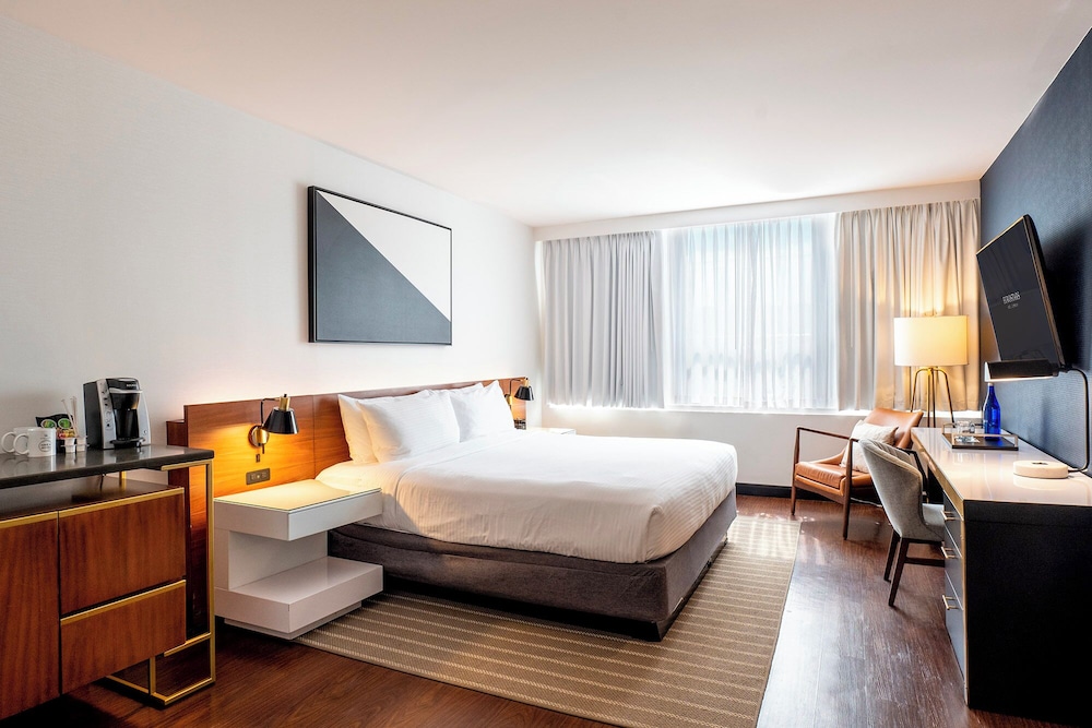 STUDIO, KING BED