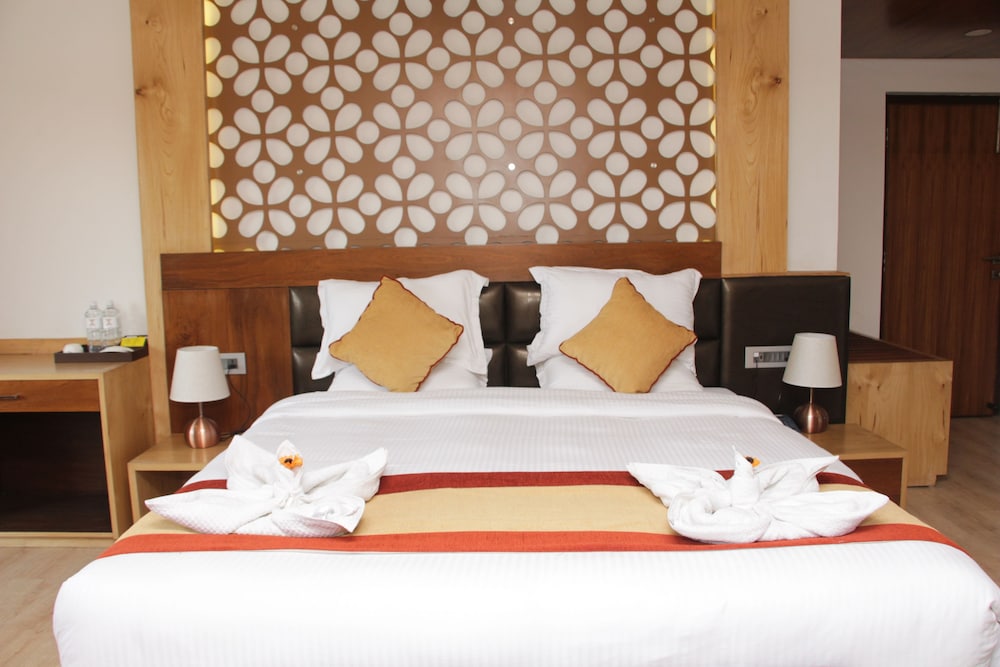 Retro Hotel And Spa 16/28