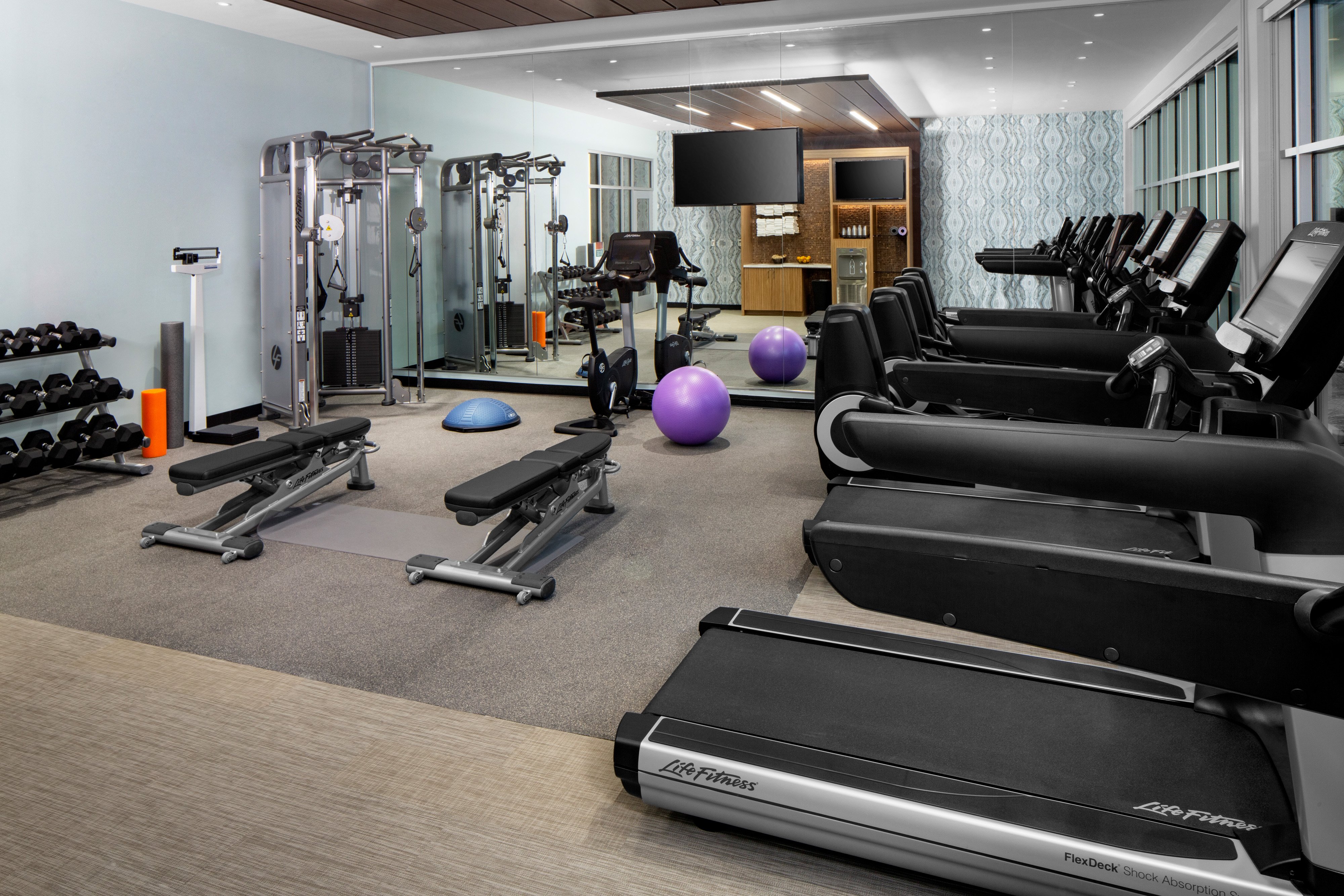 Hotel Indigo Gainesville-Celebration Pointe 30/71