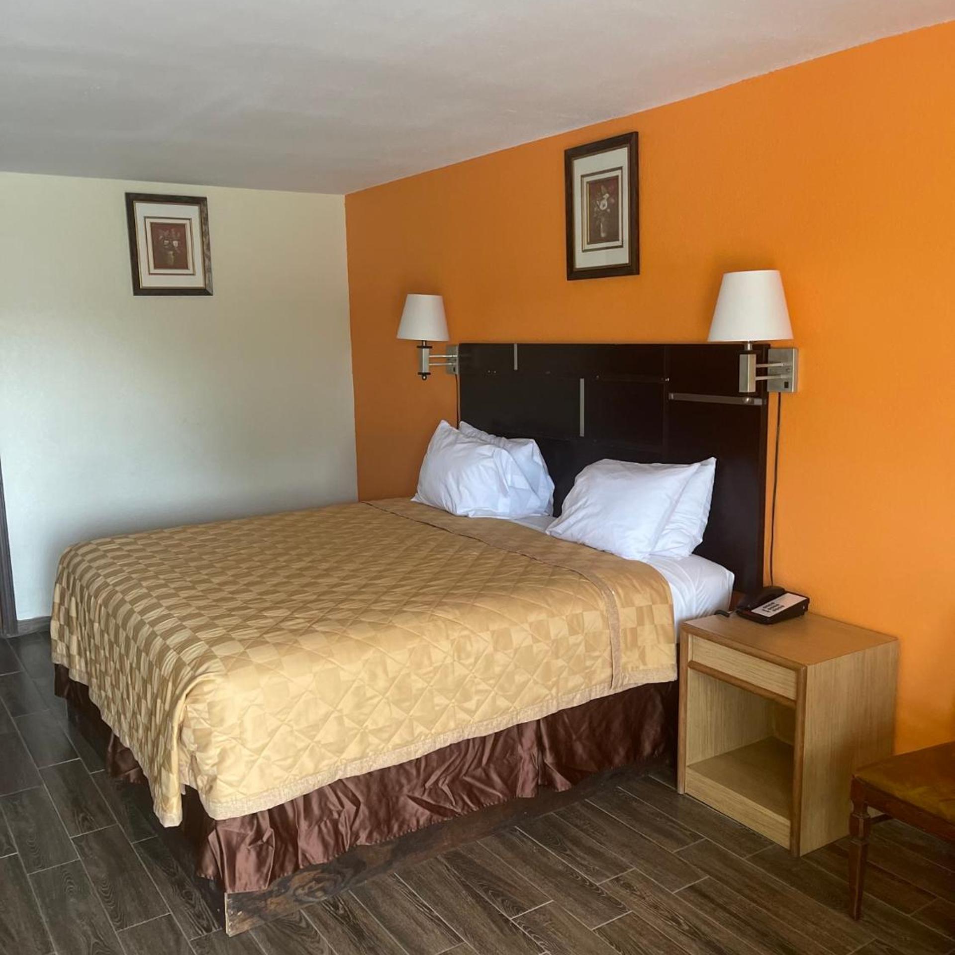 Linder Motor Lodge 11/21