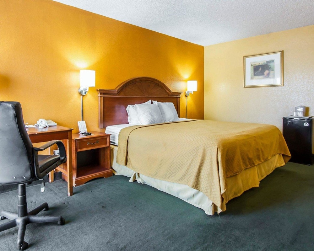 Quality Inn Tucson Downtown near Convention Center 20/42