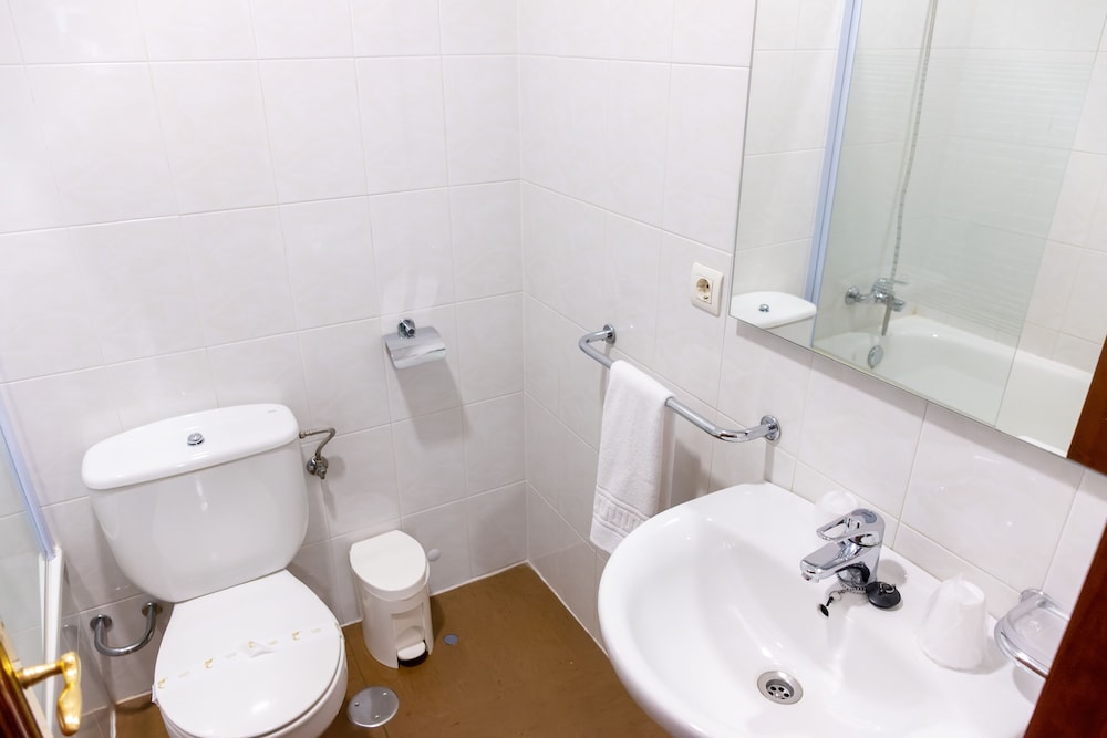 Real Ferrol Hotel 46/49