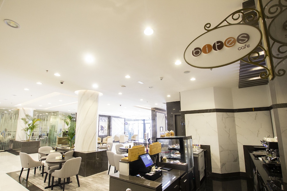 TIME Onyx Hotel Apartments 32/47