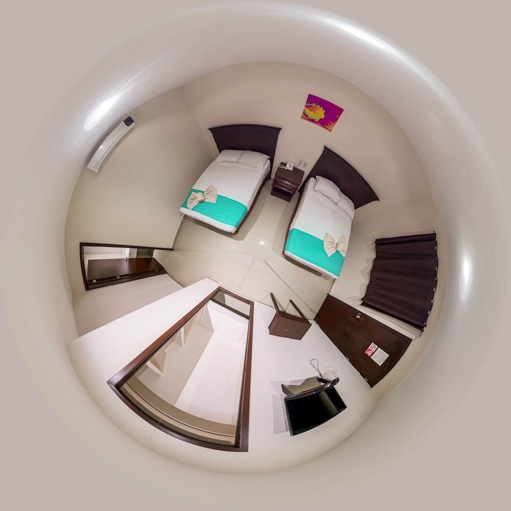 HOTEL VILLAMAR 24/28