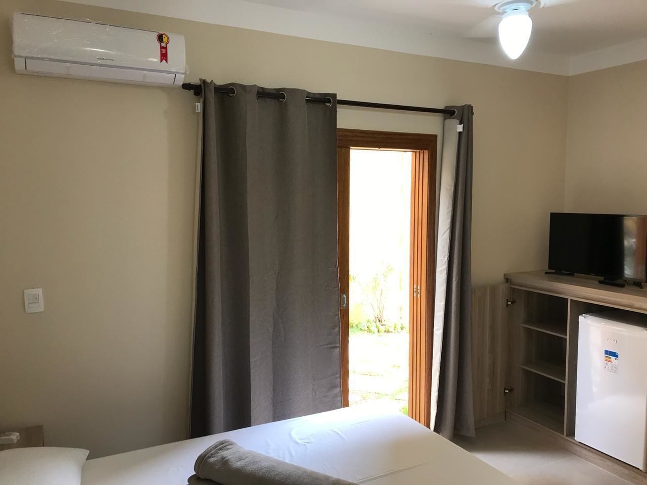 STANDARD, QUADRUPLE, MULTIPLE BEDS, GARDEN VIEW