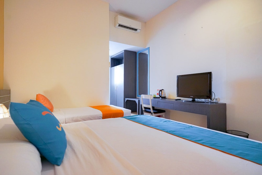 Sans Sunset Point Seminyak 24/69