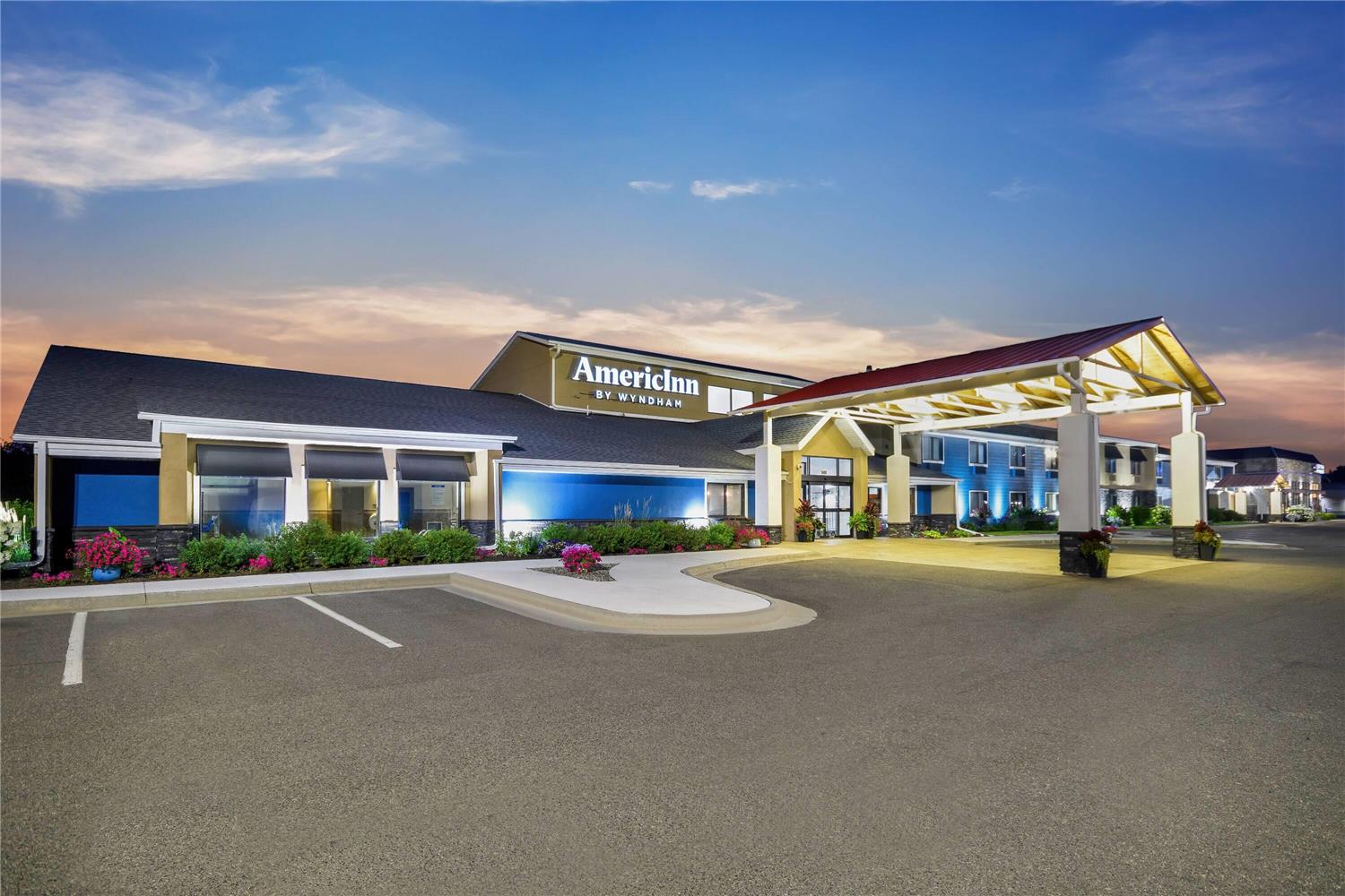AmericInn by Wyndham Virginia 45/47