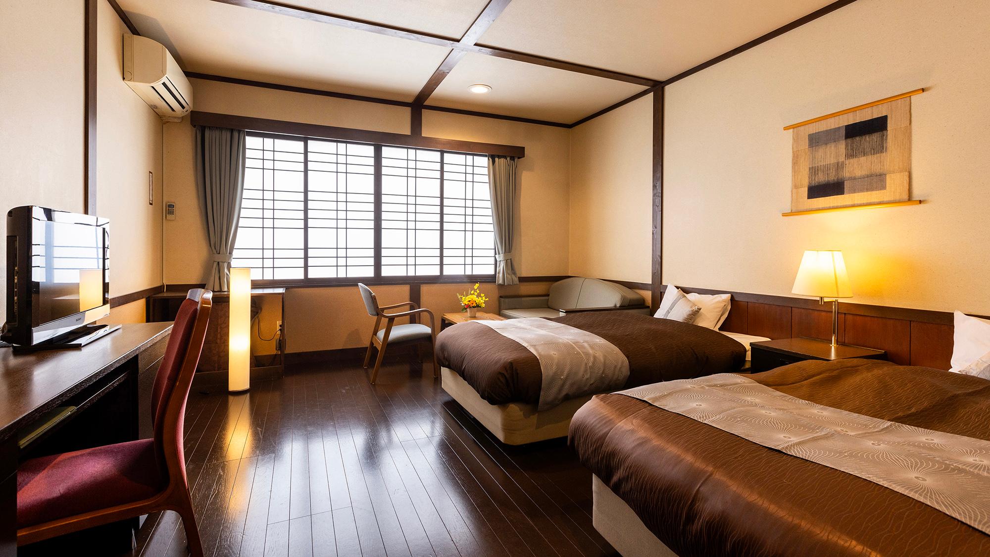 Standard, Twin Beds, Street Side View