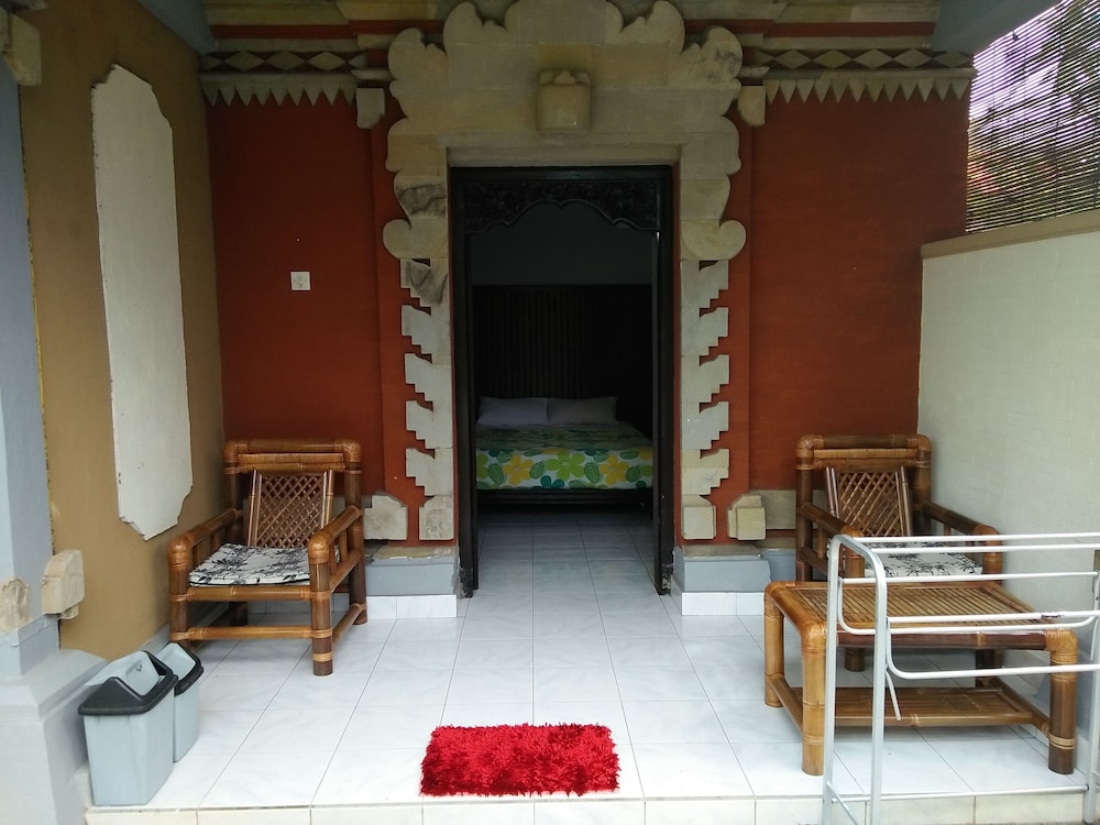 Puri Mandhara Lovina 32/45