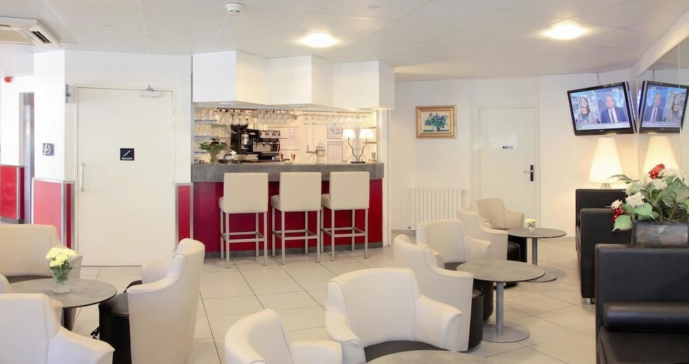 Hotel Notre- Dame De France 32/41