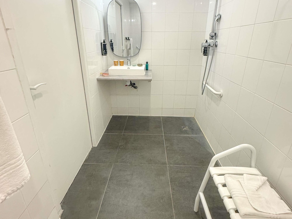 Ibis Douai Centre 65/65