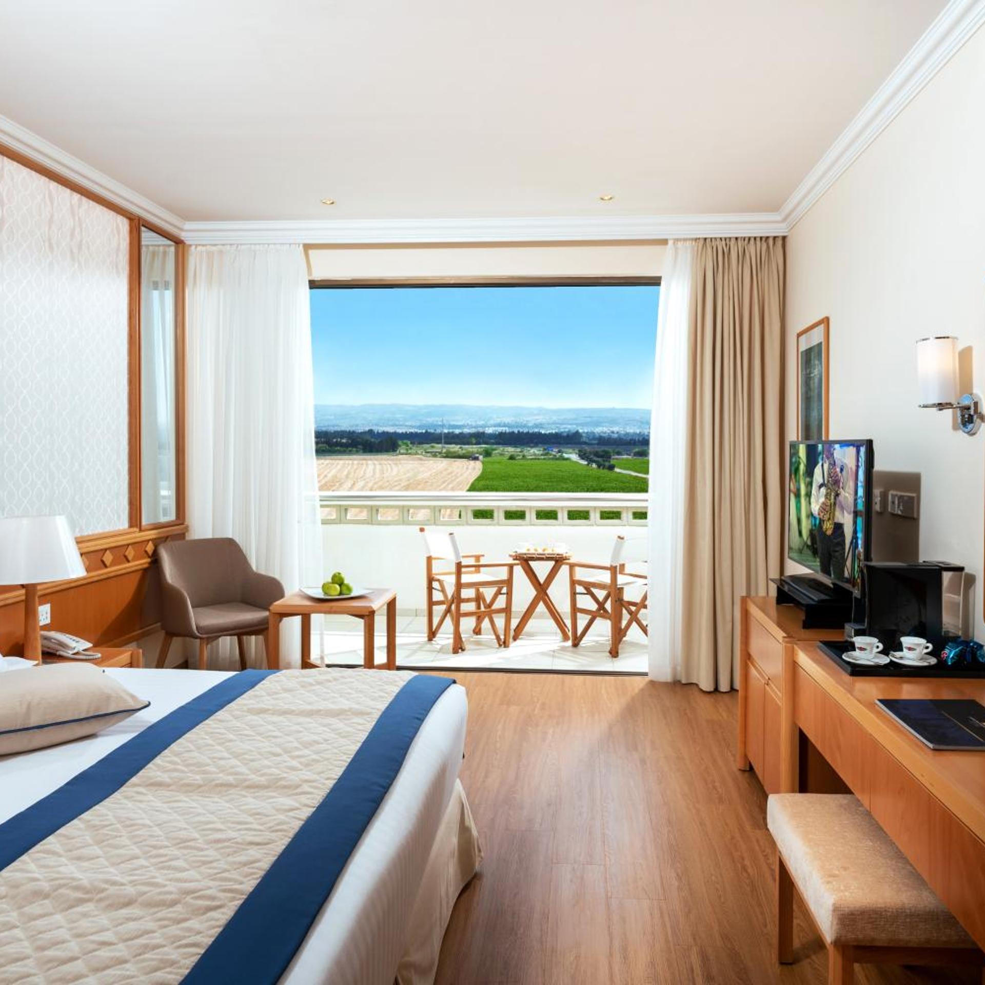Classic, Single Bed, Land View