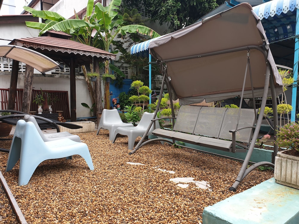 Super Hostel 40/54