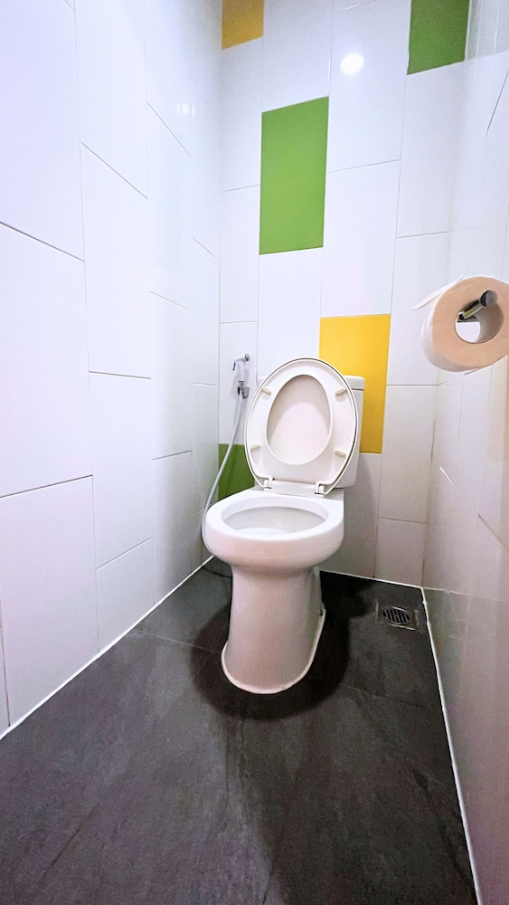 Ibis Budget Jakarta Airport 53/54
