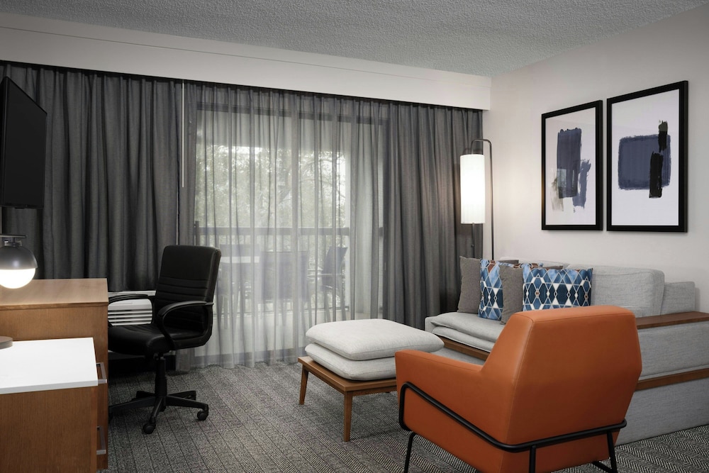 Courtyard By Marriott Orlando East/Ucf Area 27/50