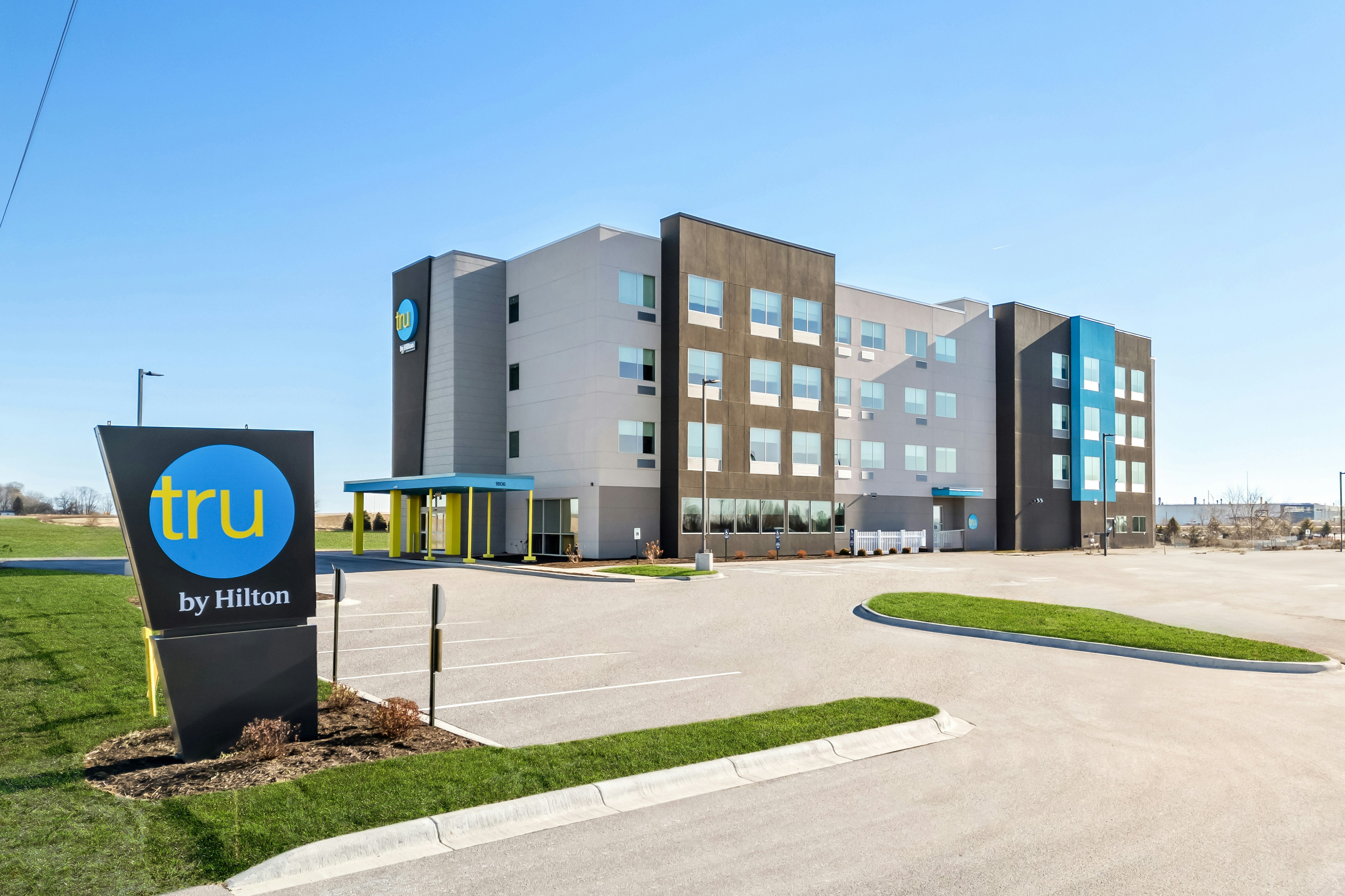 Tru by Hilton Dixon in DIXON - IL