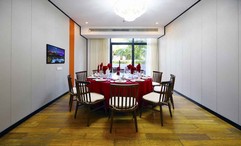 Sanya Serenity Coast Marina Hotel 50/61