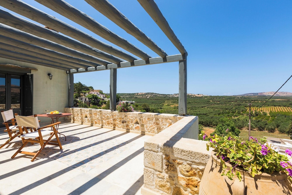 Erondas Cretan Country Villas 23/50