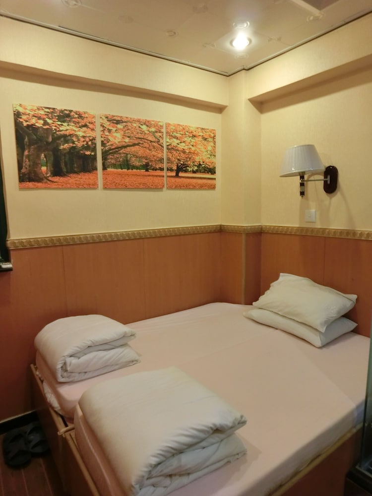 Venetian Hostel 20/50