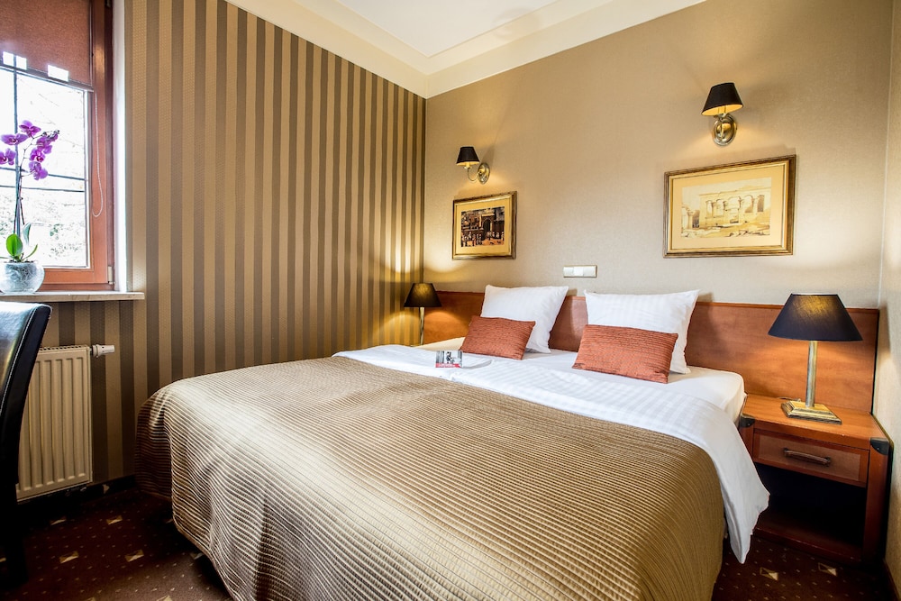 Hotel Diament Bella Notte Katowice Chorzow 35/72