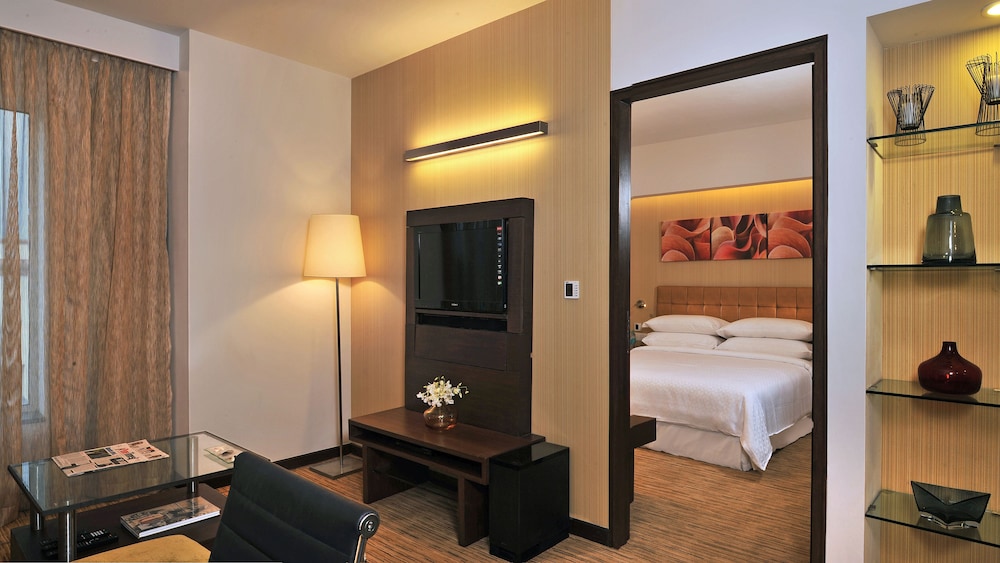 Four Points by Sheraton Hotel and Serviced Apartments Pune 7/47