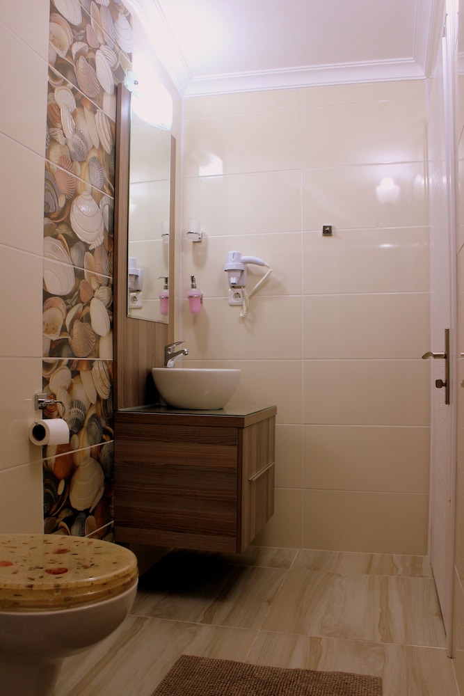 Berg Hotel 7/50
