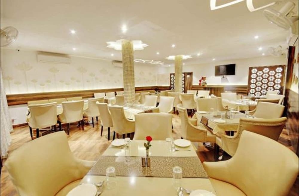 Hotel Anurag 28/30