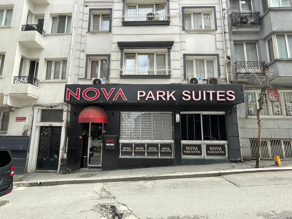 Nova Park Hotel and Suite 2/50