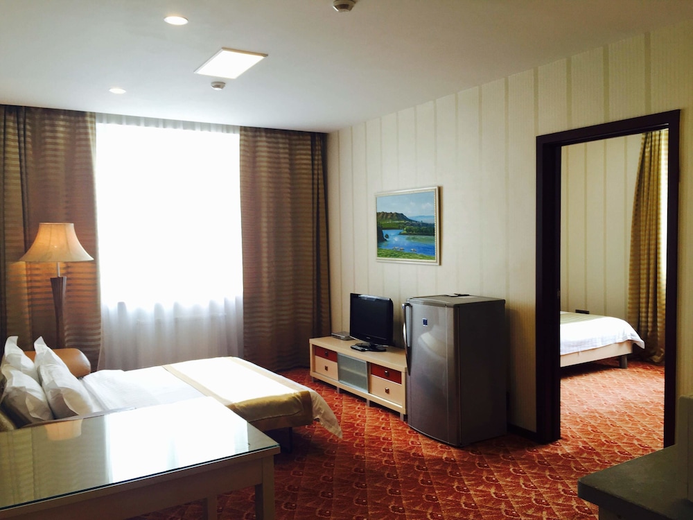 Springs Hotel 68/83