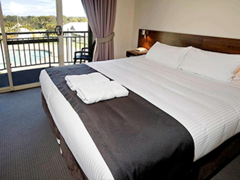 Mercure Bunbury Sanctuary Golf Resort 31/72