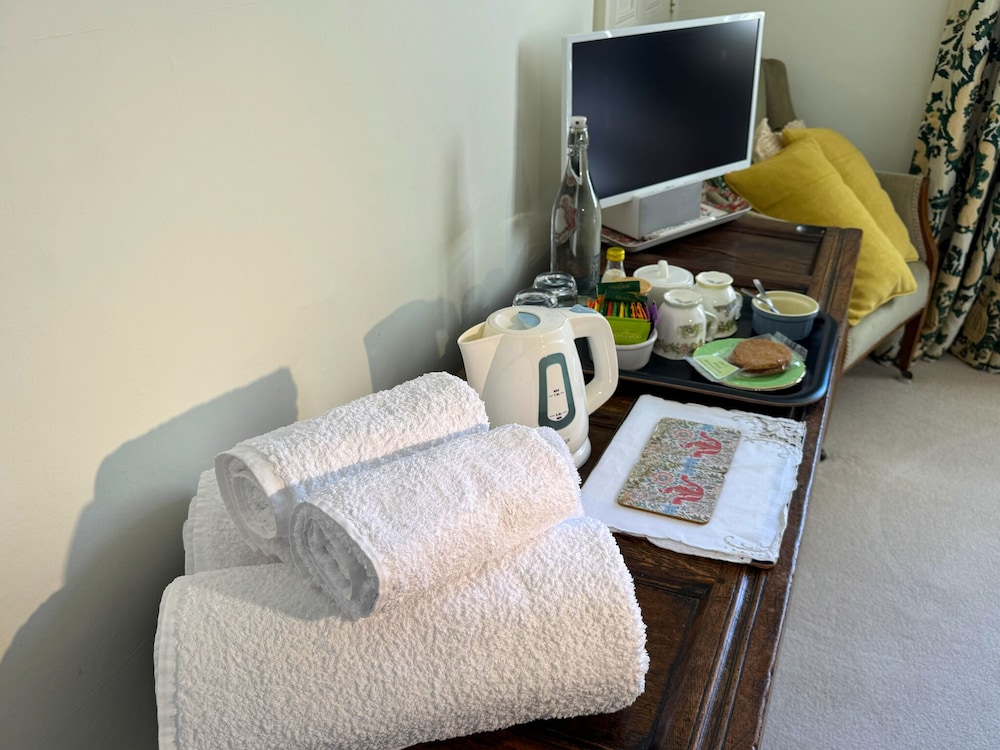 The Old Vicarage B&B 35/50