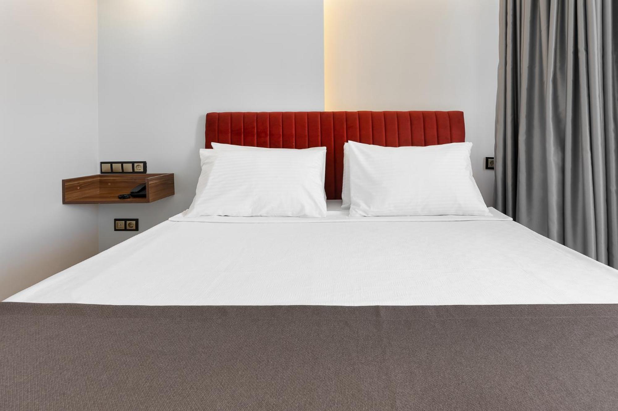 Theluna Suite Hotel 16/50