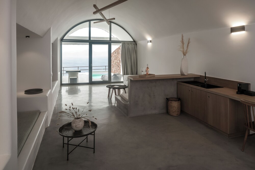 Coco-Mat Hotel Santorini 18/43