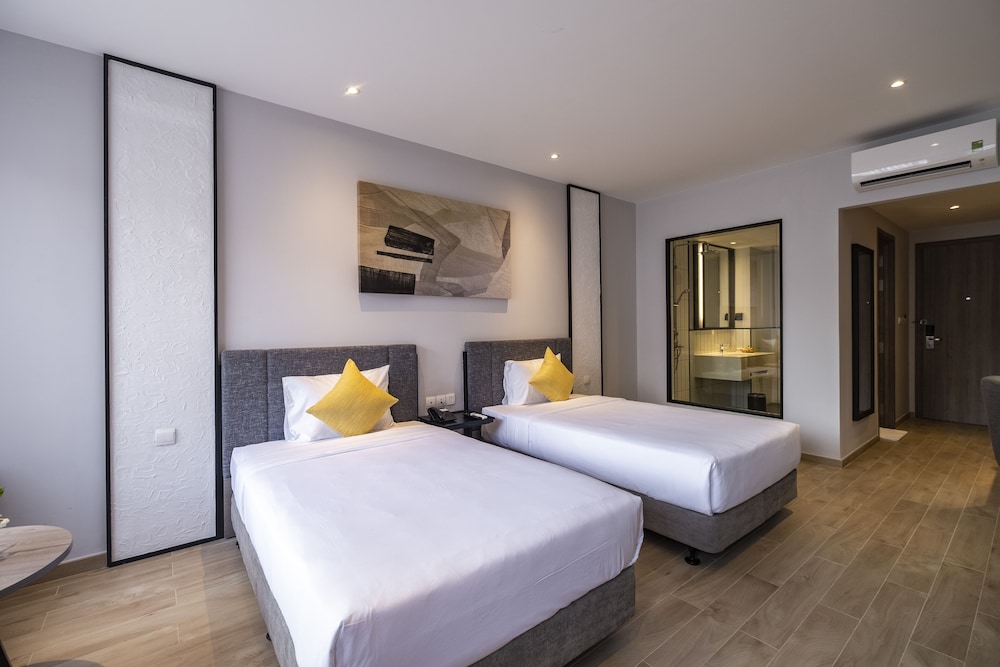 Seava Ho Tram Beach Resort (ex Saigon Ho Coc Beach Seaside Resort and Hotel) 4/40