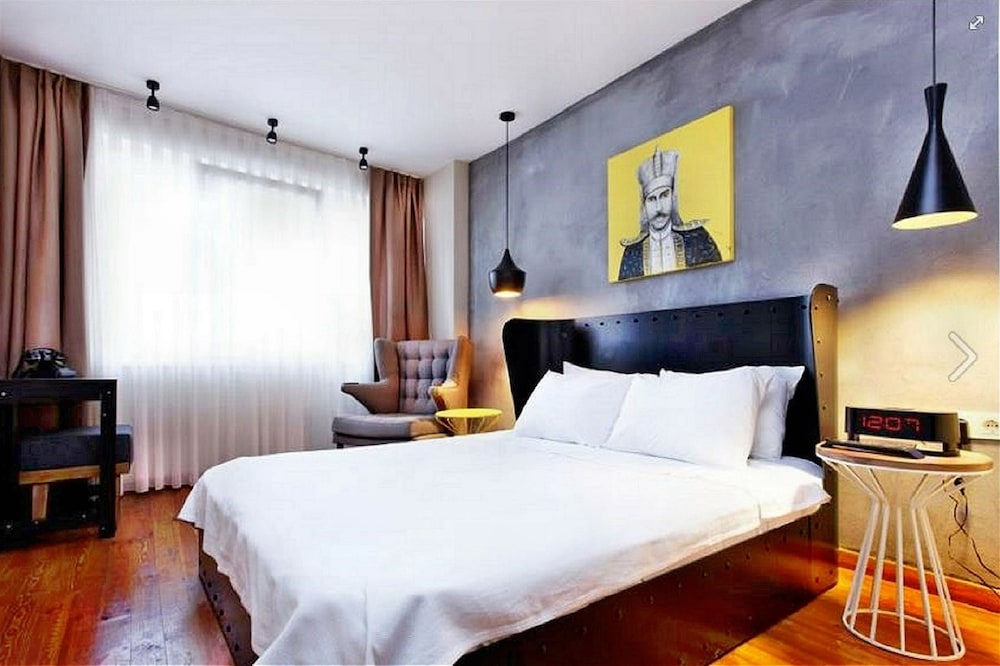 SELECT, DOUBLE OR TWIN BED