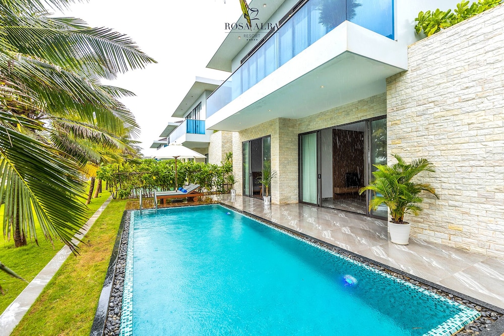 Rosa Alba Resort and Villas Tuy Hoa 3/66