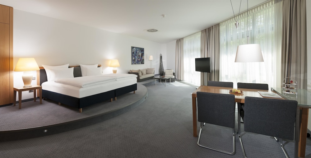 Dorint Pallas Wiesbaden 10/50