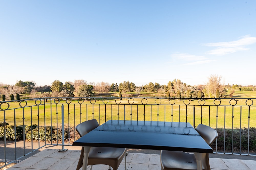 Residhotel Grand Avignon 24/54