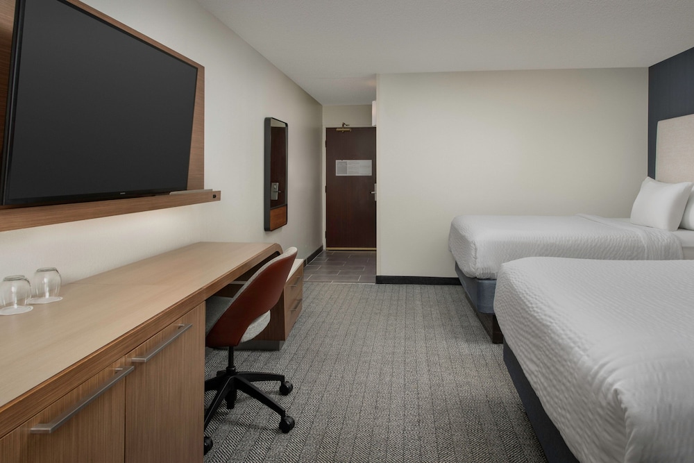 Courtyard By Marriott Dothan 8/46