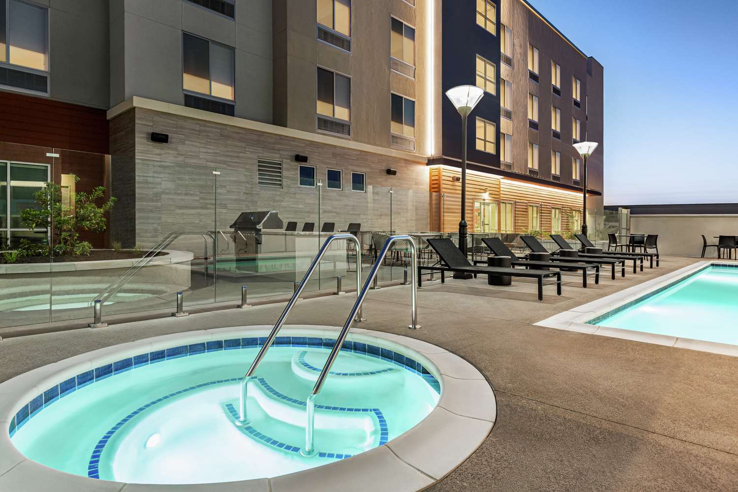 Hampton Inn Stockton, CA 29/30