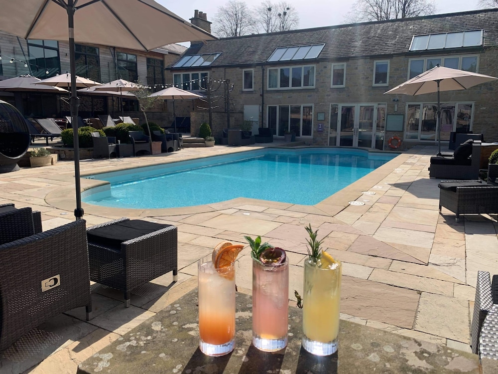 Feversham Arms Hotel Verbena Spa 72/75