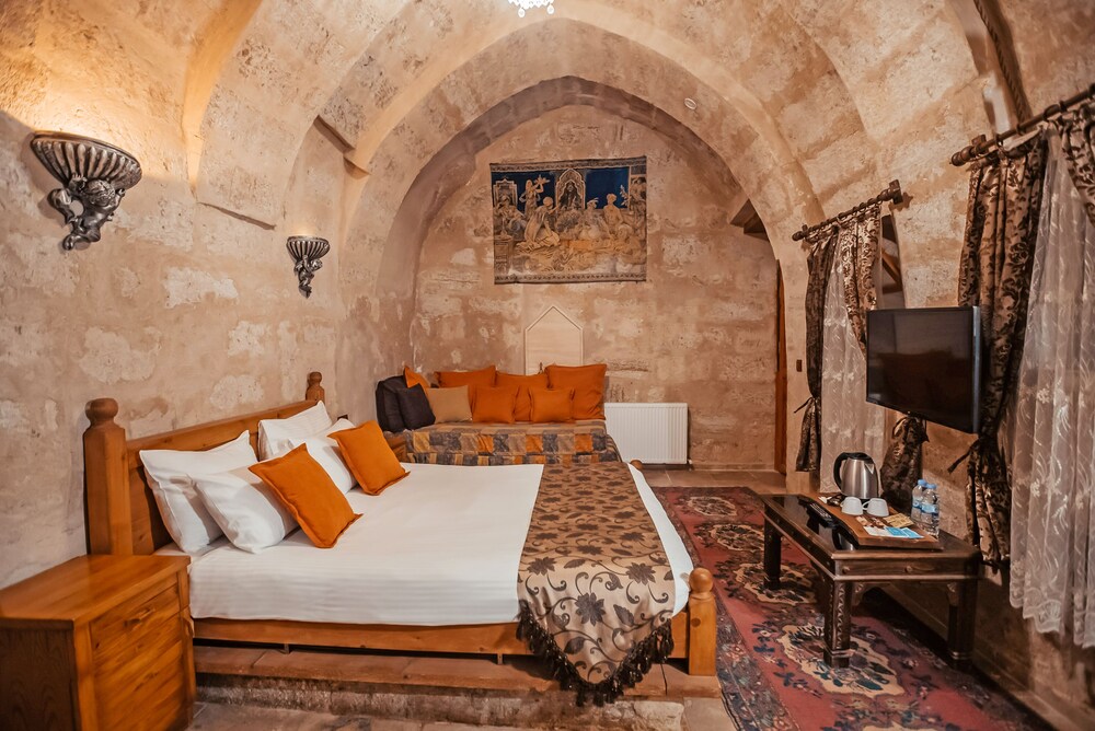 Larissa Cave Hotel 16/50