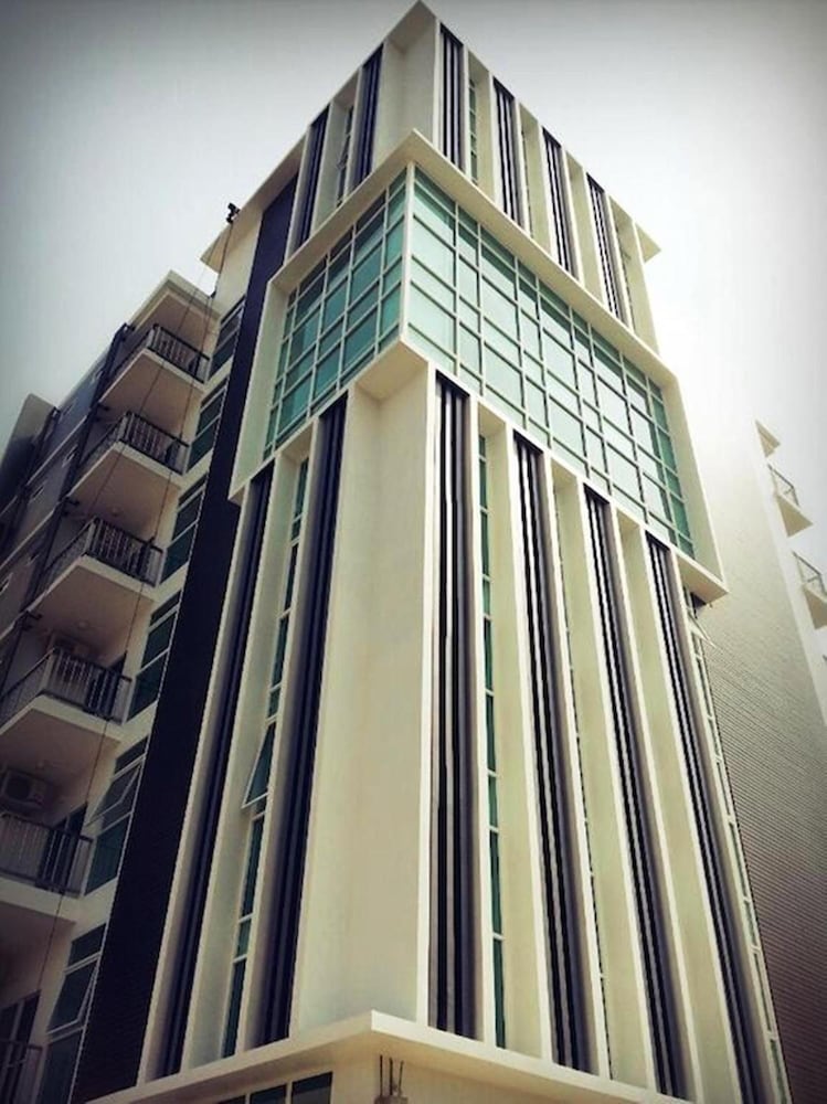 Wealth 30Th Apartment 4/41
